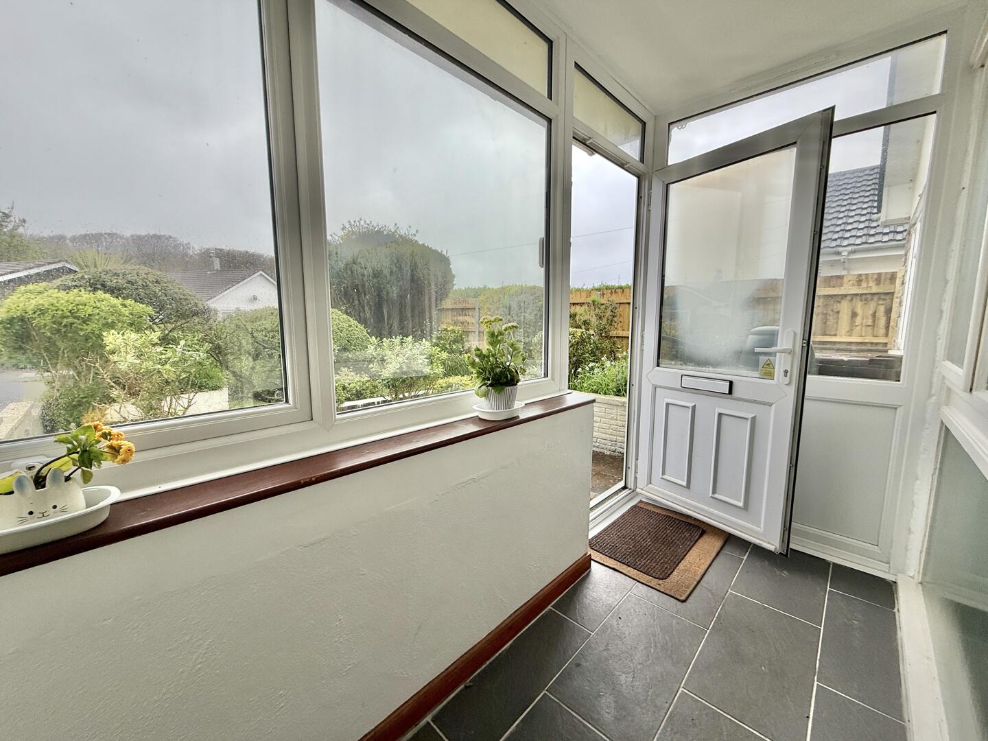 3 bed property in Alexandra Close, Redruth